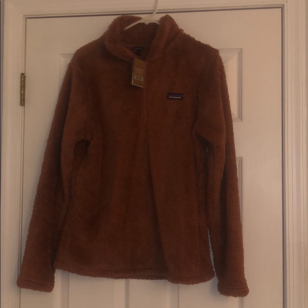 brown Patagonia zip up